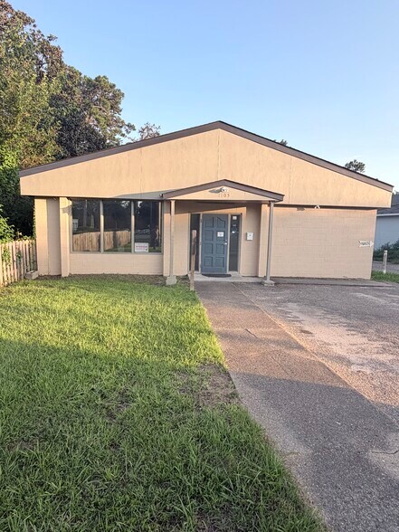 1105 W Tharpe St, Tallahassee, FL à louer - Photo de l’immeuble – Image 1 sur 20