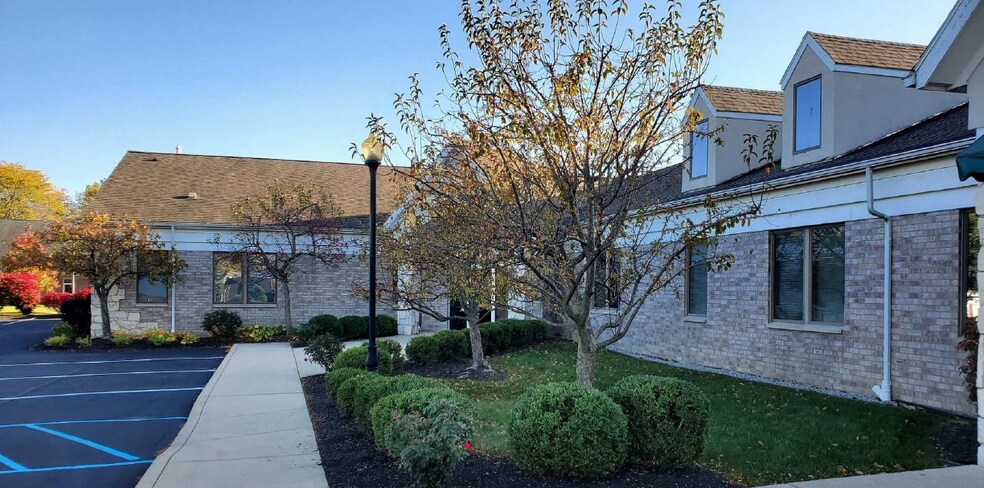 845 Commerce Dr, Perrysburg, OH à vendre - Photo de l’immeuble – Image 1 sur 7