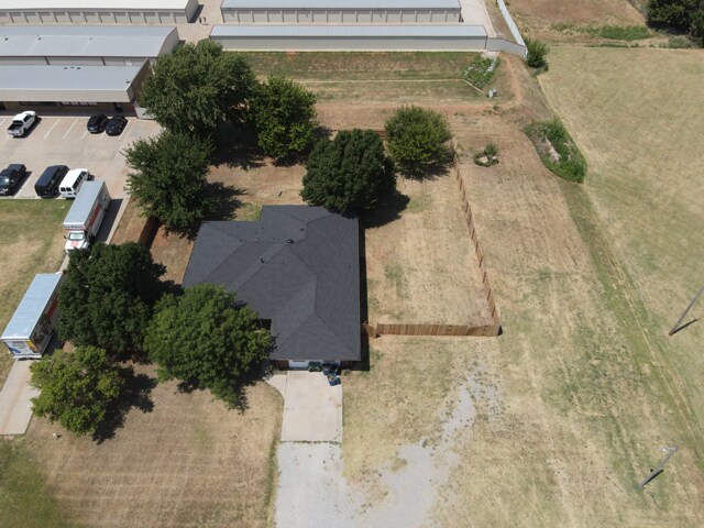 811 N Mustang Rd, Tuttle, OK à vendre - Photo de l’immeuble – Image 3 sur 11