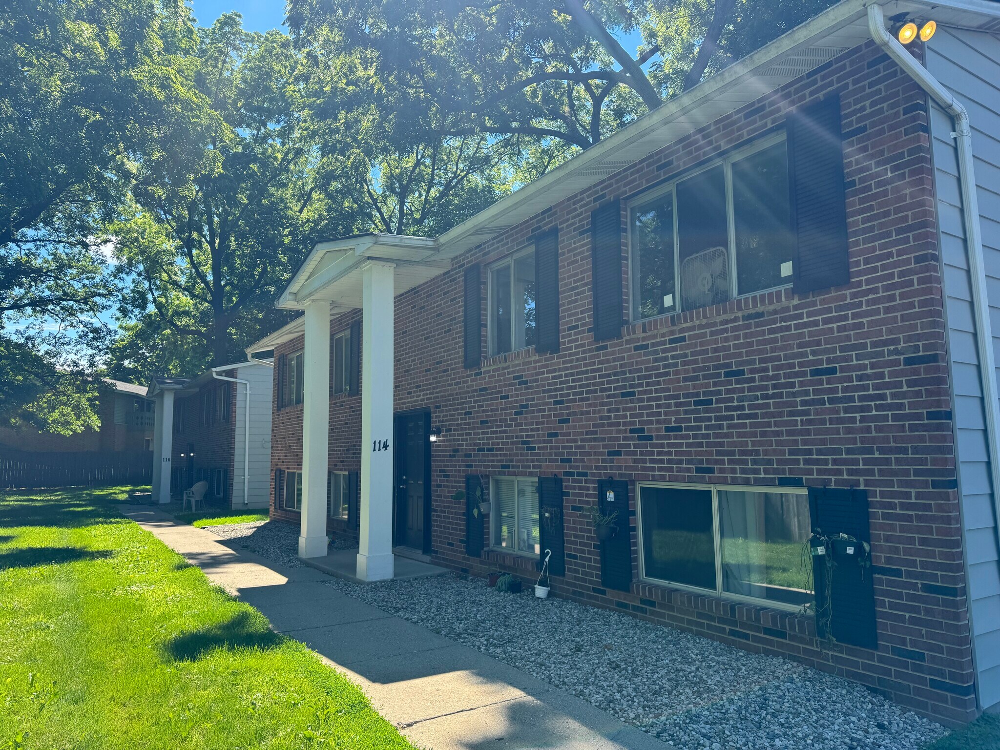 112 N Hazelton St, Flushing, MI à vendre Photo de l’immeuble– Image 1 sur 32