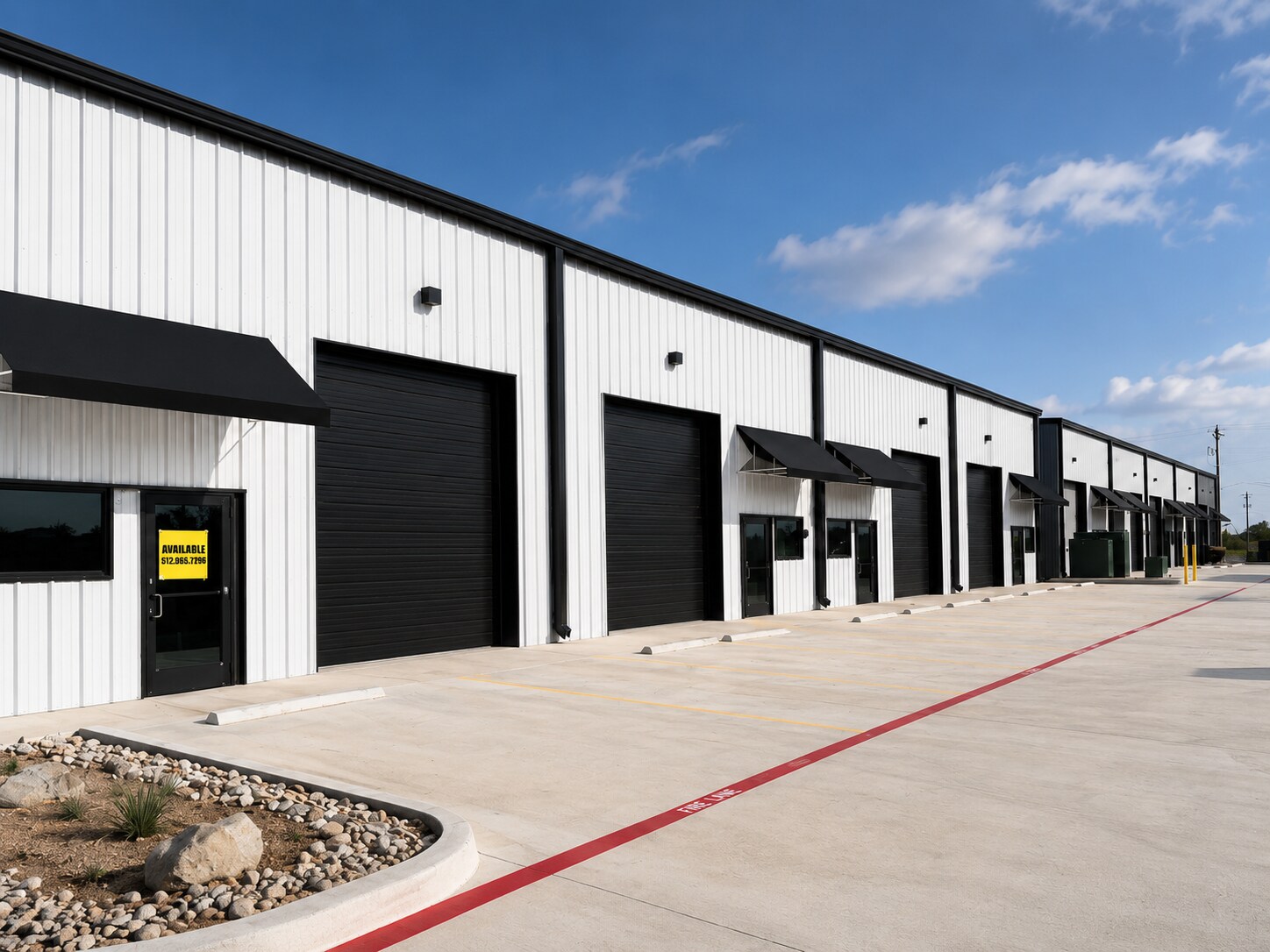 7500 State Highway 71, Spicewood, TX à louer Photo principale– Image 1 sur 3