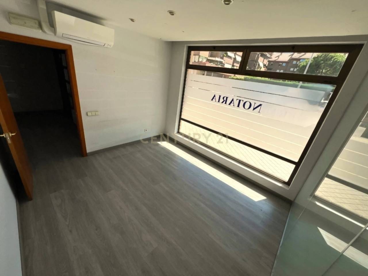 Bureaux/Local commercial dans Pozuelo de Alarcón, Madrid à louer Photo intérieure– Image 1 sur 7