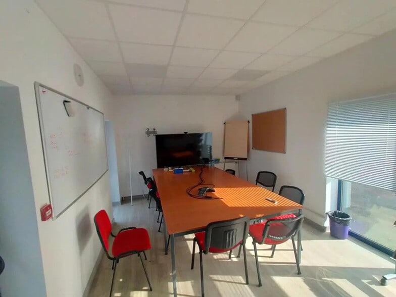 Bureau dans Vannes à louer - Photo de l’immeuble – Image 2 sur 5