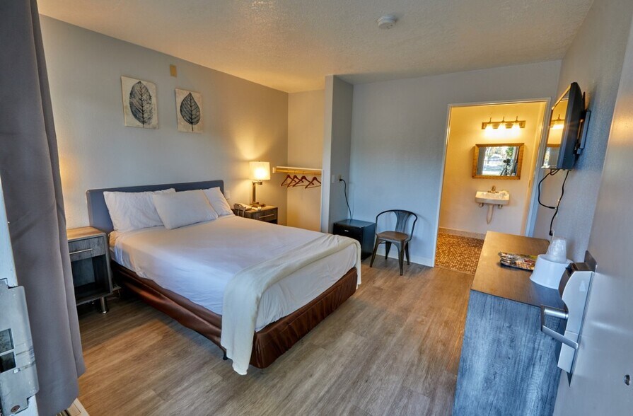 1581 Concord Ave, Concord, CA à vendre - Photo de l’immeuble – Image 2 sur 5