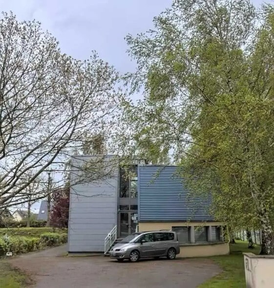 Bureau dans La Vaupalière à vendre - Photo de l’immeuble – Image 2 sur 2