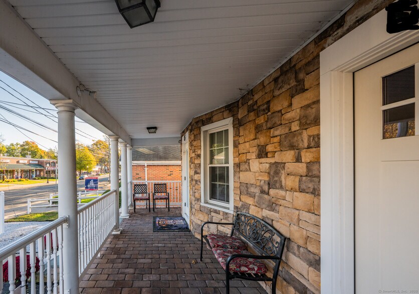 85 Park Rd, West Hartford, CT à vendre - Photo de l’immeuble – Image 2 sur 17