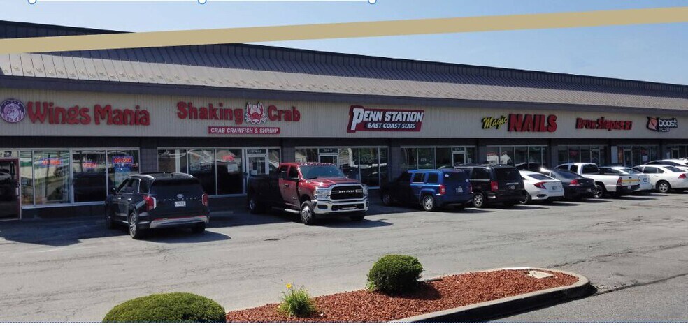 1004-1048 N Shadeland Ave, Indianapolis, IN à louer - Photo de l’immeuble – Image 1 sur 7