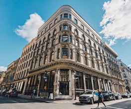 372-396 Rue Notre-Dame O, Montréal, QC à louer Photo de l’immeuble– Image 2 sur 6