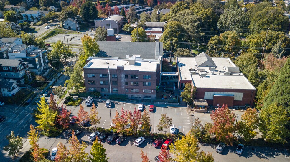 3200 3rd Ave W, Seattle, WA à vendre - Photo de l’immeuble – Image 3 sur 4