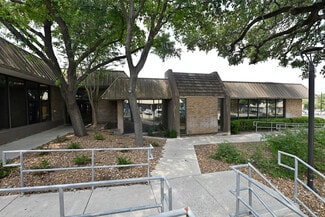 Plus de détails pour 4203-4211 Gardendale St, San Antonio, TX - Bureau à louer