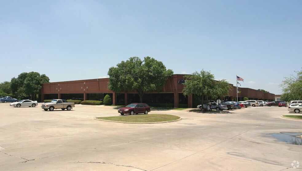 14500 Trinity Blvd, Fort Worth, TX à louer - Photo de l’immeuble – Image 2 sur 6