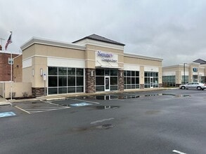 800 W Macdade Blvd, Folsom, PA à louer Photo intérieure– Image 2 sur 2