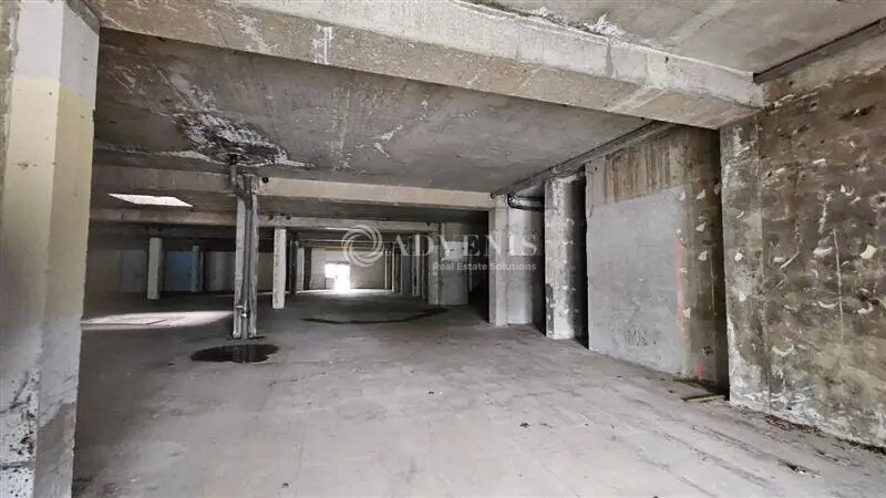 Local commercial dans Mons-en-Baroeul à louer - Photo de l’immeuble – Image 3 sur 6