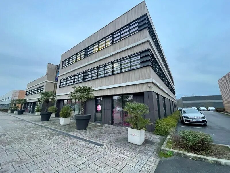 Bureau dans Bussy-Saint-Martin à louer Photo de l’immeuble– Image 1 sur 20