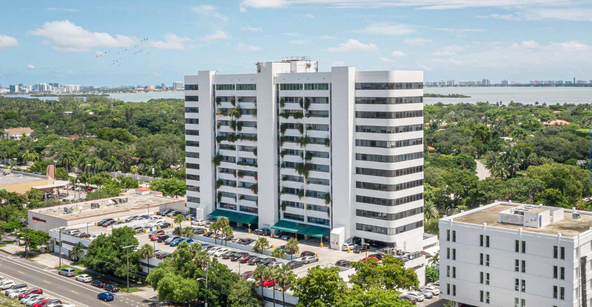 4770 Biscayne Blvd, Miami, FL à louer Photo de l’immeuble– Image 1 sur 8