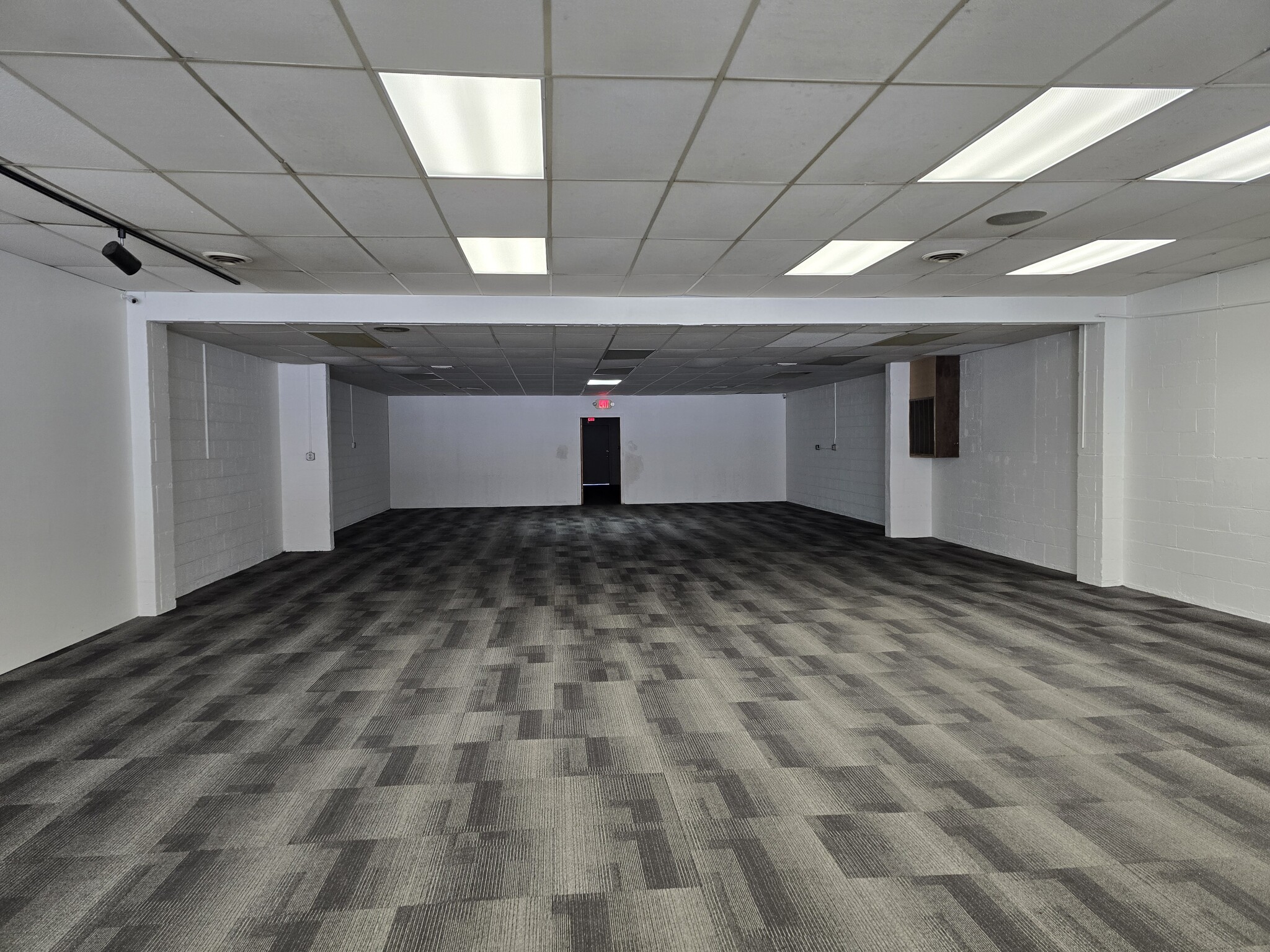 314-326 College St, Amherst, MA à louer Photo intérieure– Image 1 sur 3