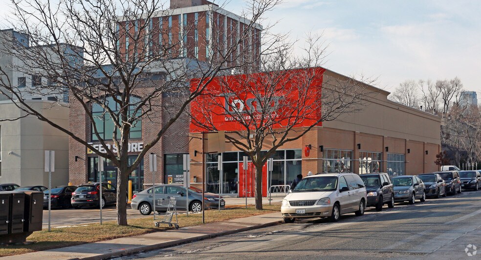 609 Roehampton Ave, Toronto, ON à louer - Photo de l’immeuble – Image 2 sur 3