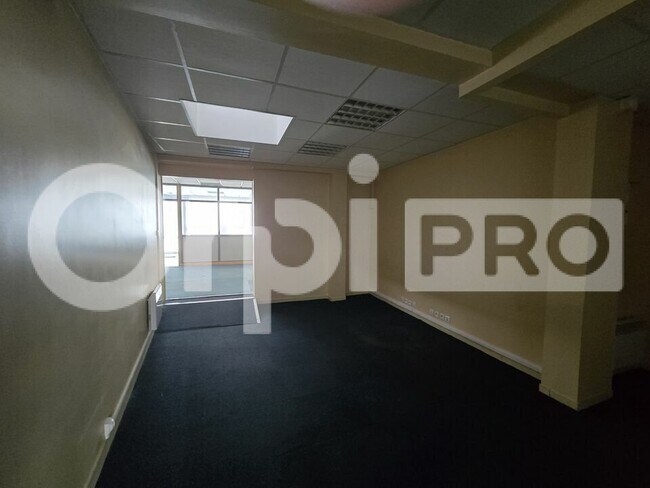 Plus de détails pour Bureau à vendre
