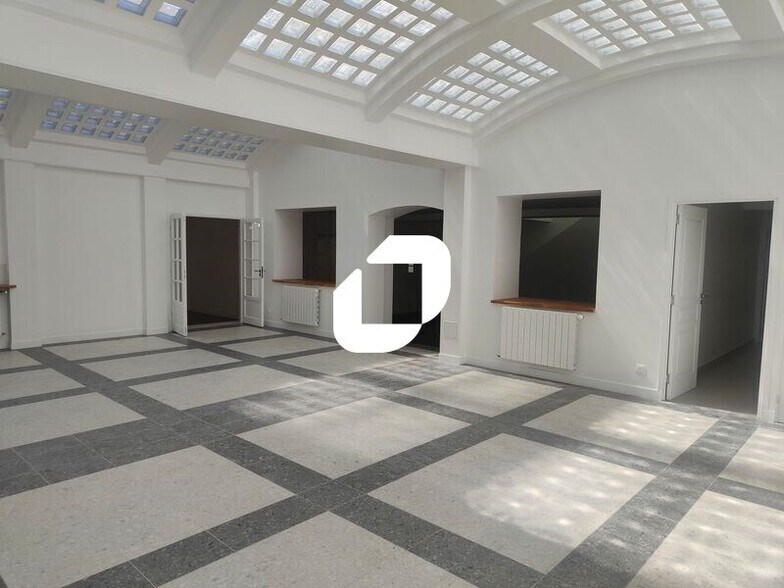 Bureau dans Levallois-Perret à vendre - Photo intérieure – Image 2 sur 7