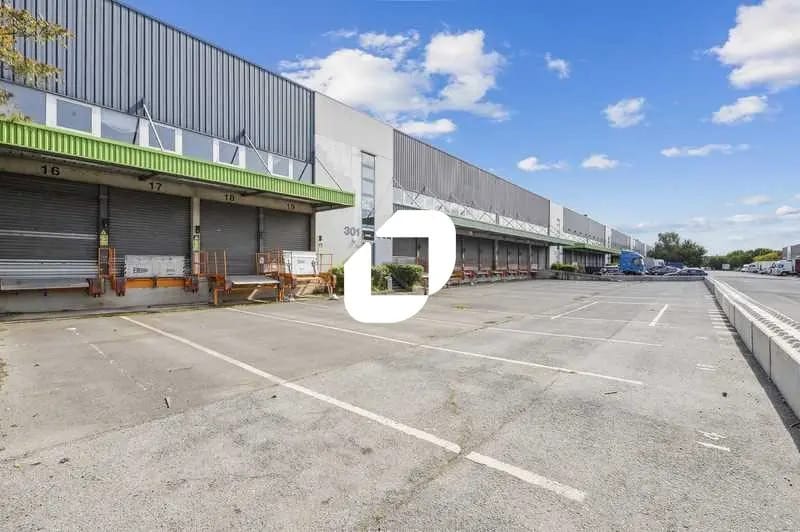 Industriel/Logistique dans SAINT-OUEN-L'AUMONE à louer - Photo de l’immeuble – Image 3 sur 15