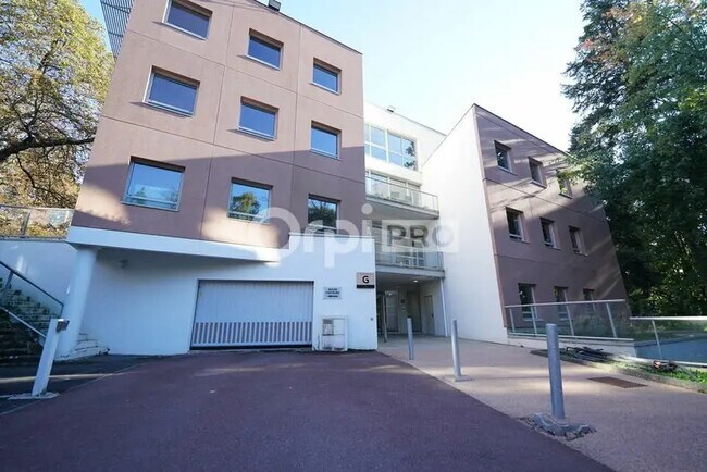 Plus de détails pour 15 Chemin Du Saquin, Écully - Bureau à louer