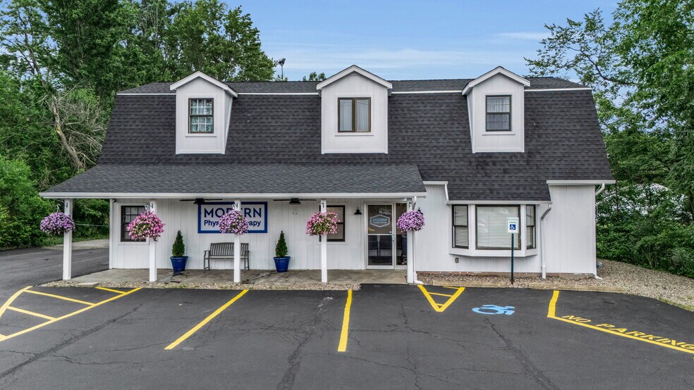 6575 Transit Rd, East Amherst, NY à vendre - Photo principale – Image 1 sur 49