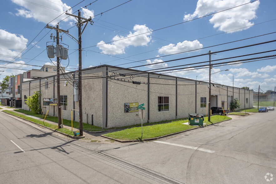 1005 Ennis St, Houston, TX à louer - Photo de l’immeuble – Image 3 sur 5