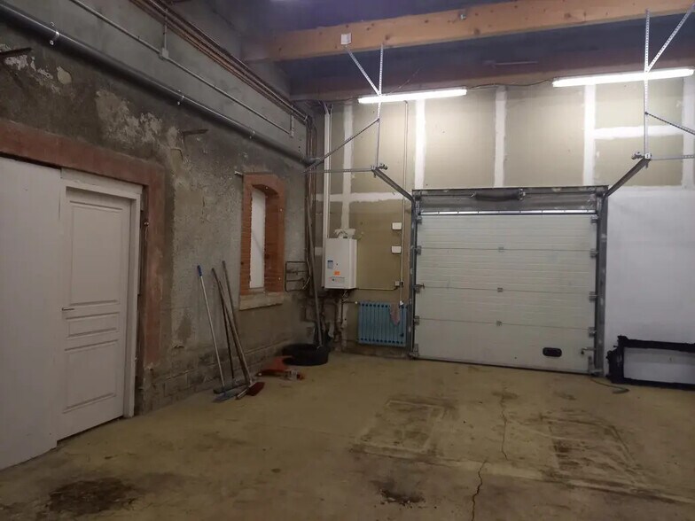 9 A Rue De L'Alambic, Messimy à louer - Photo de l’immeuble – Image 1 sur 8
