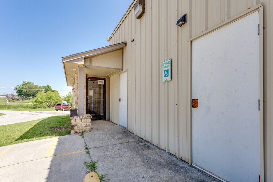 104 NW 16th St, Newcastle, OK à vendre - Photo de l’immeuble – Image 3 sur 3