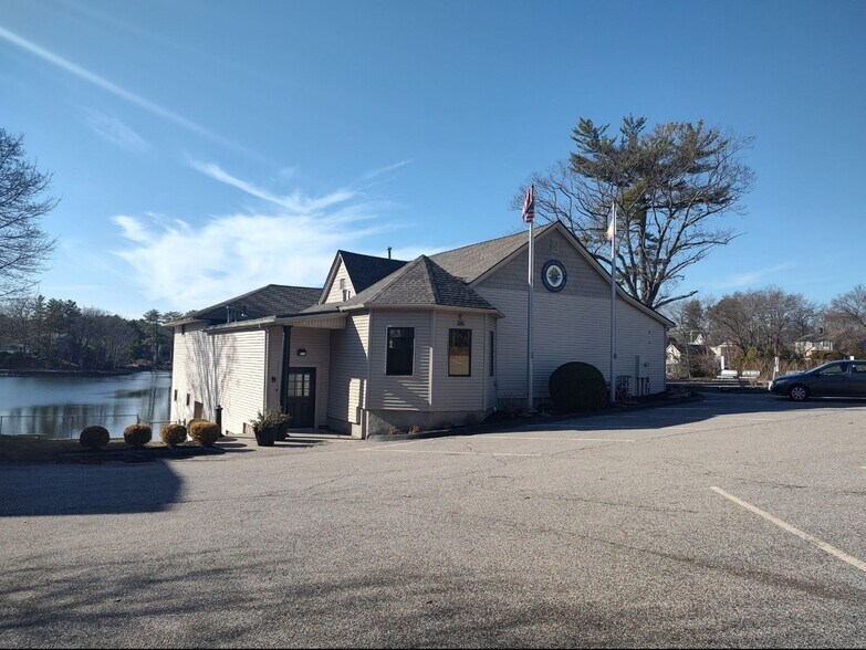 206 S Quinsigamond Ave, Shrewsbury, MA à louer - Photo de l’immeuble – Image 1 sur 2