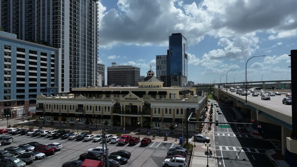 122 W Pine St, Orlando, FL à louer - Vidéo sur l’annonce professionnelle – Image 2 sur 17