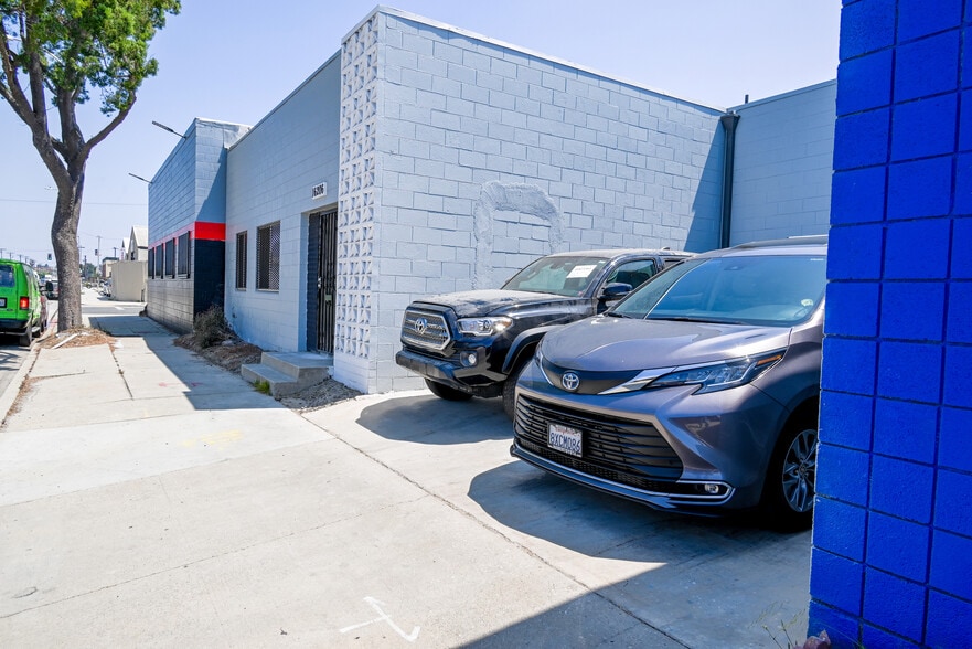 16206 S Main St, Gardena, CA à louer - Photo de l’immeuble – Image 2 sur 5