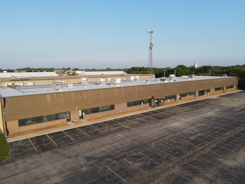 3430 Constitution Dr, Springfield, IL à louer - Photo de l’immeuble – Image 2 sur 15