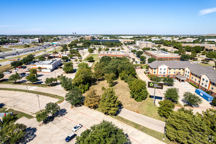 E Corporate Dr, Lewisville, TX à louer - Aérien – Image 2 sur 22