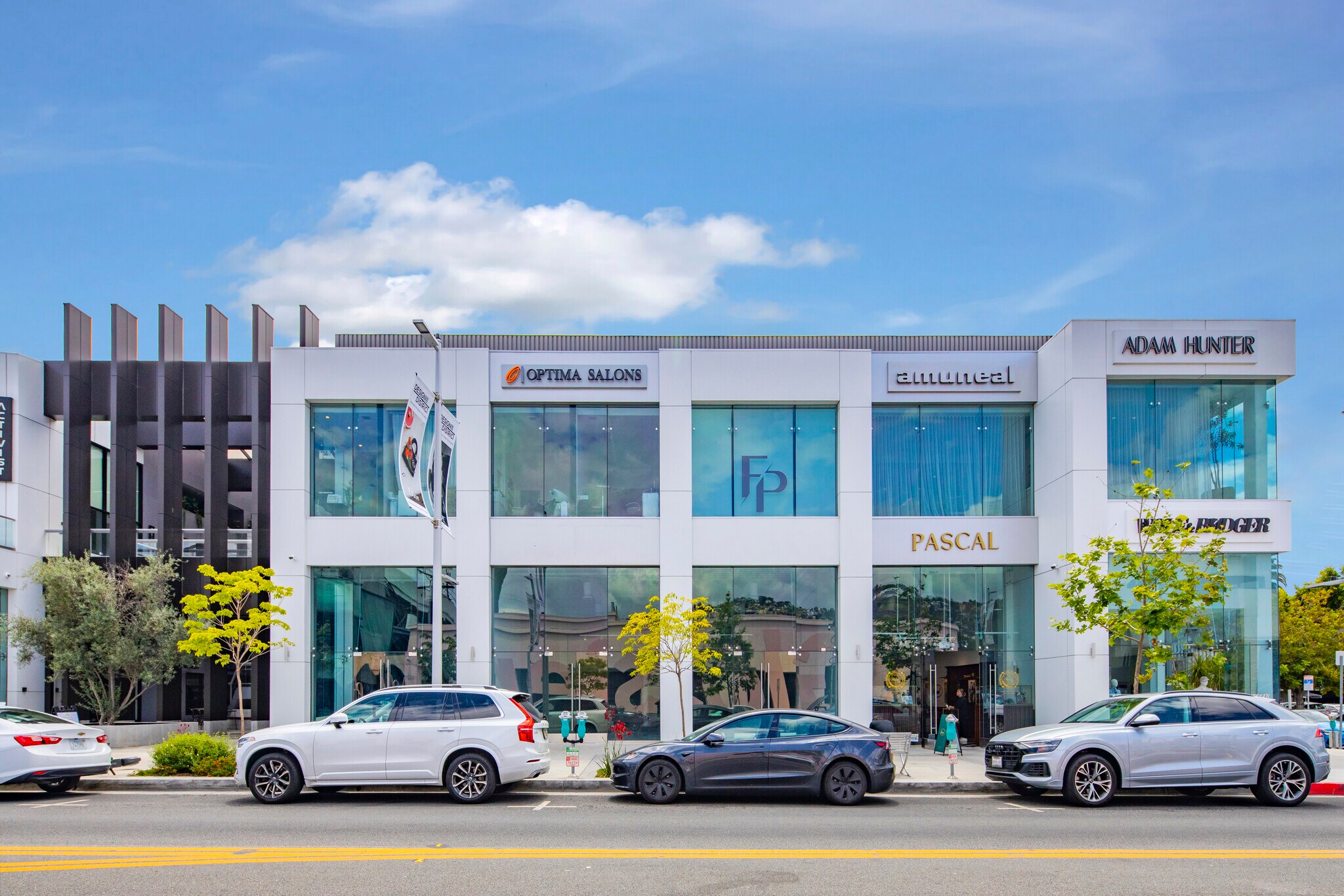 8500 Melrose Ave, Los Angeles, CA à louer Photo principale– Image 1 sur 7