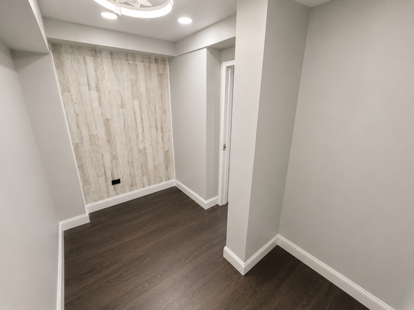 711A-711D Seagirt Ave, Far Rockaway, NY à louer Photo intérieure– Image 1 sur 1