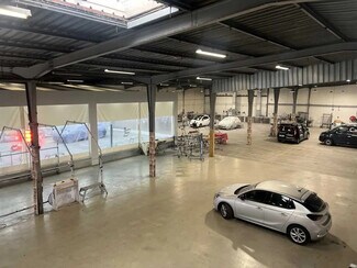 Plus de détails pour 11 Avenue De La Grange Noire, Mérignac - Bureau, Local d'activités à louer