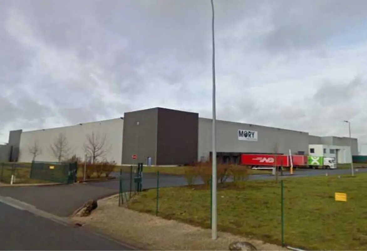 Industriel/Logistique dans Meung-sur-Loire à louer Photo de l’immeuble– Image 1 sur 6