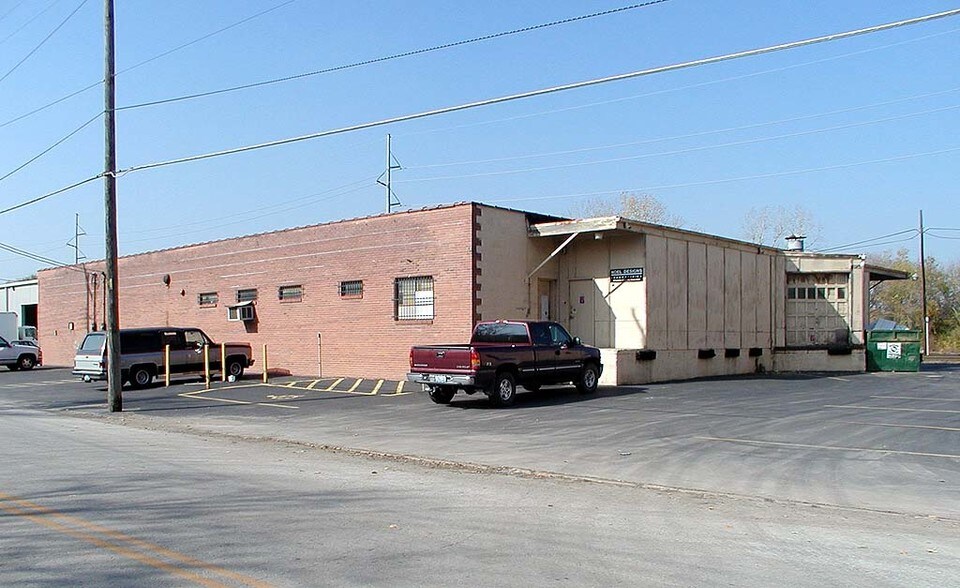 1218 Guinotte Ave, Kansas City, MO à louer - Photo de l’immeuble – Image 2 sur 7
