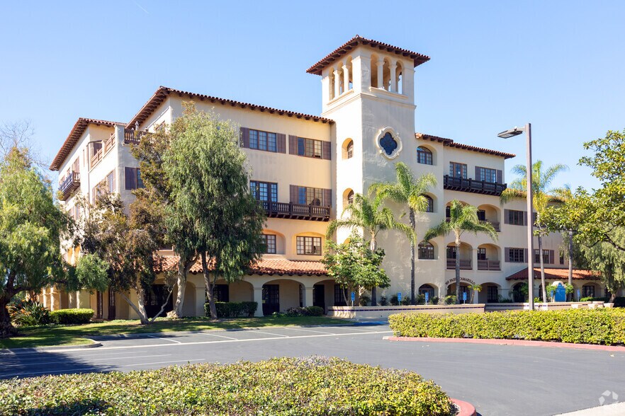 760 Paseo Camarillo, Camarillo, CA à louer - Photo principale – Image 1 sur 6