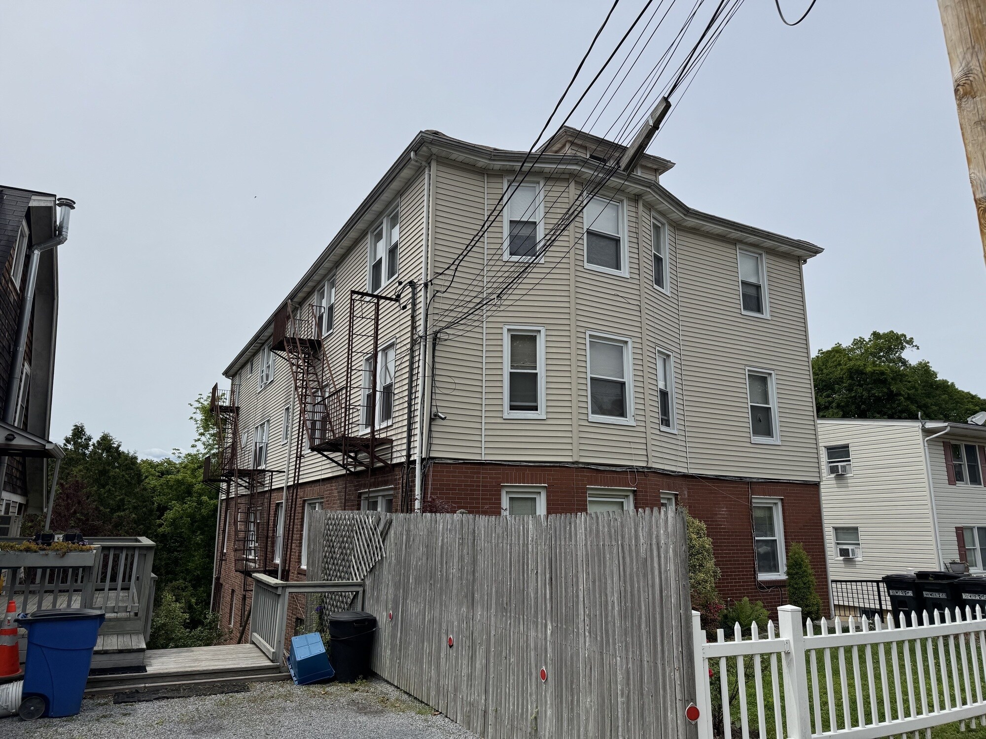 59 Ferris Pl, Ossining, NY à vendre Photo de l’immeuble– Image 1 sur 21