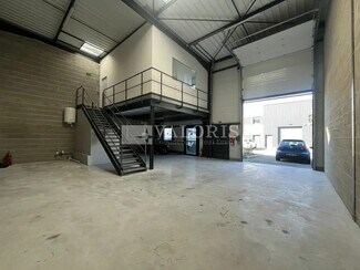 Plus de détails pour 662 Rue Des Jonchères, Genay - Local d'activités à louer