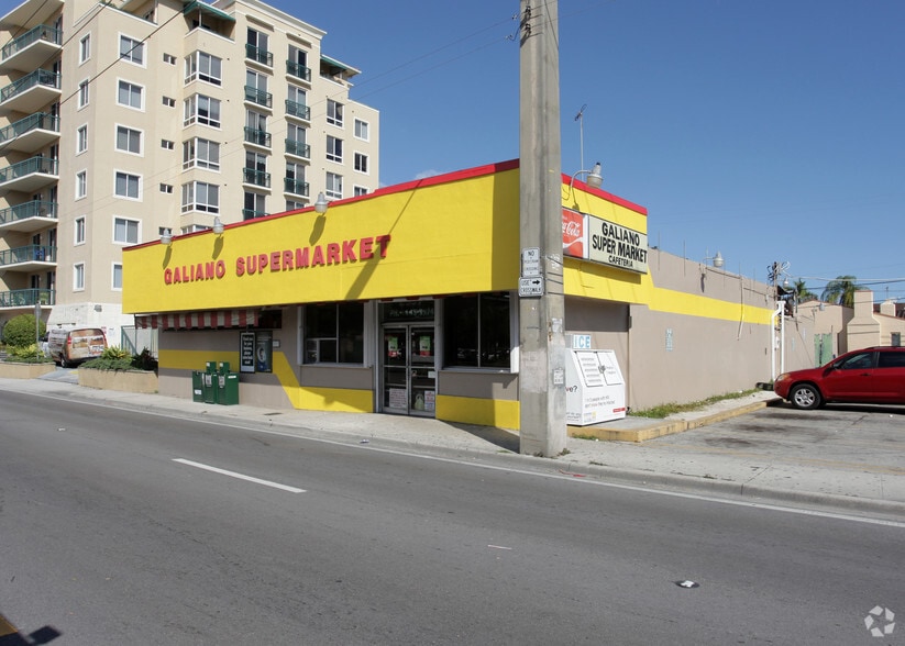 2537 SW 37th Ave, Miami, FL à vendre - Photo principale – Image 1 sur 4