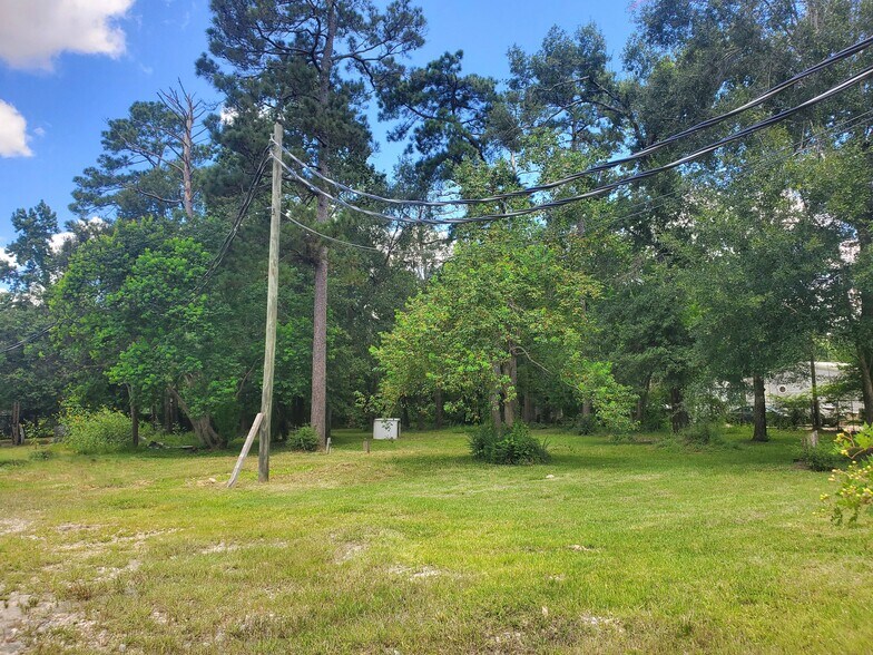 1544 Jefferson Chemical Rd, Conroe, TX à louer - Photo de l’immeuble – Image 3 sur 45