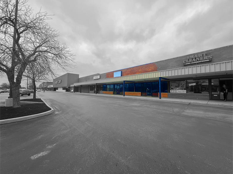 1175 S College Mall Rd, Bloomington, IN à louer - Photo de l’immeuble – Image 2 sur 4