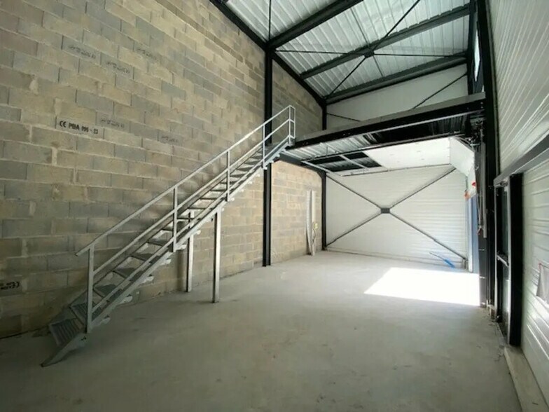 Local d'activités dans Audenge à vendre - Photo intérieure – Image 1 sur 7