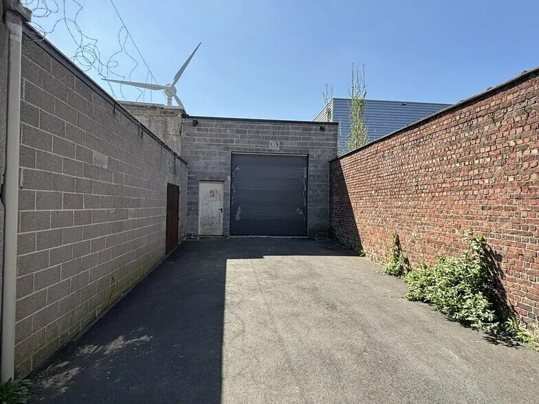 Industriel/Logistique dans Tourcoing à louer - Photo de l’immeuble – Image 1 sur 7