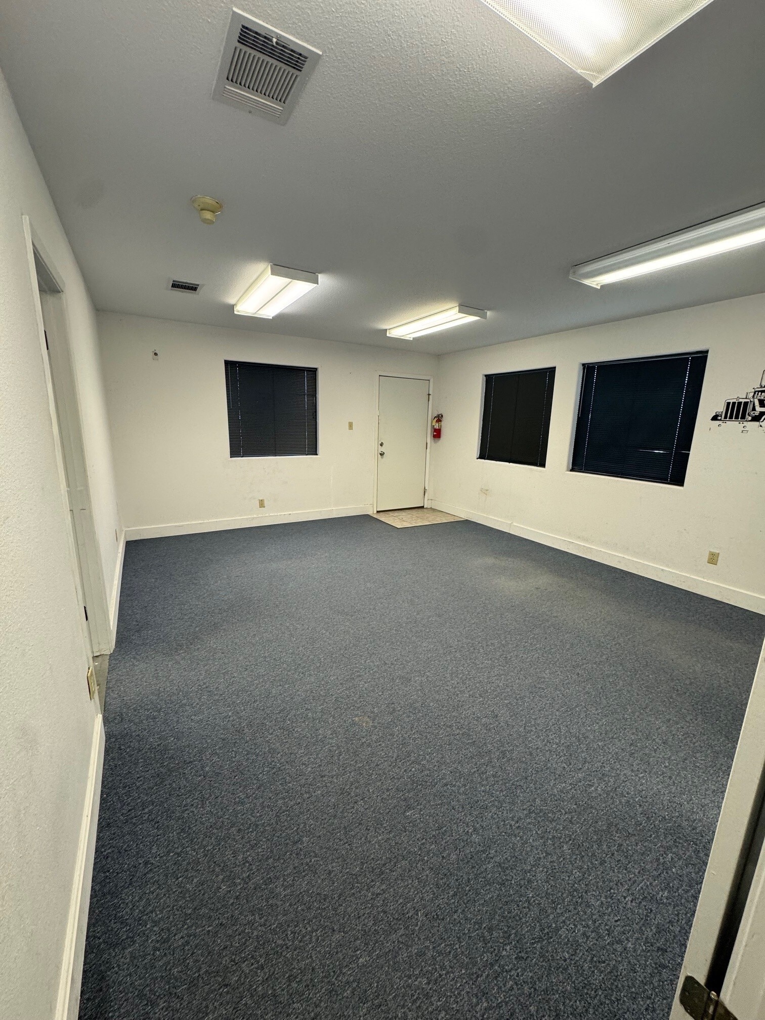 2019 Clovis R Barker Rd, San Marcos, TX à louer Photo intérieure– Image 1 sur 4