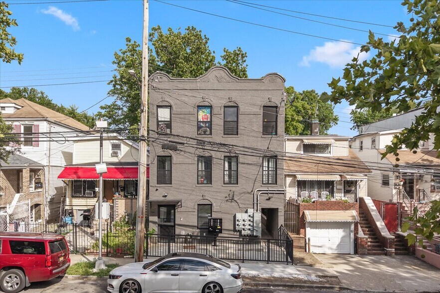 2740 Sexton Pl, Bronx, NY à vendre - Photo de l’immeuble – Image 2 sur 29