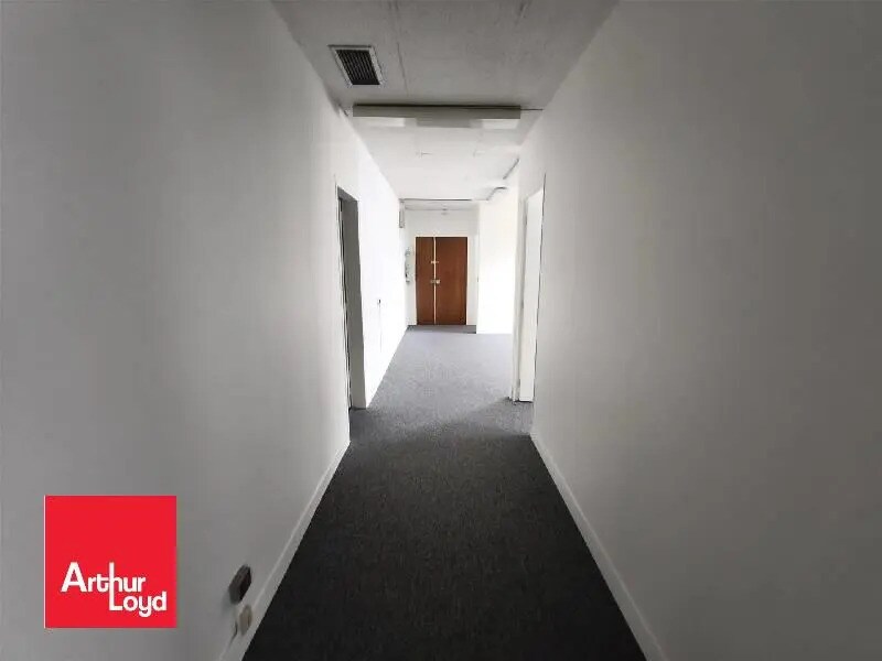 Bureau dans Chartres à louer Photo de l’immeuble– Image 1 sur 4